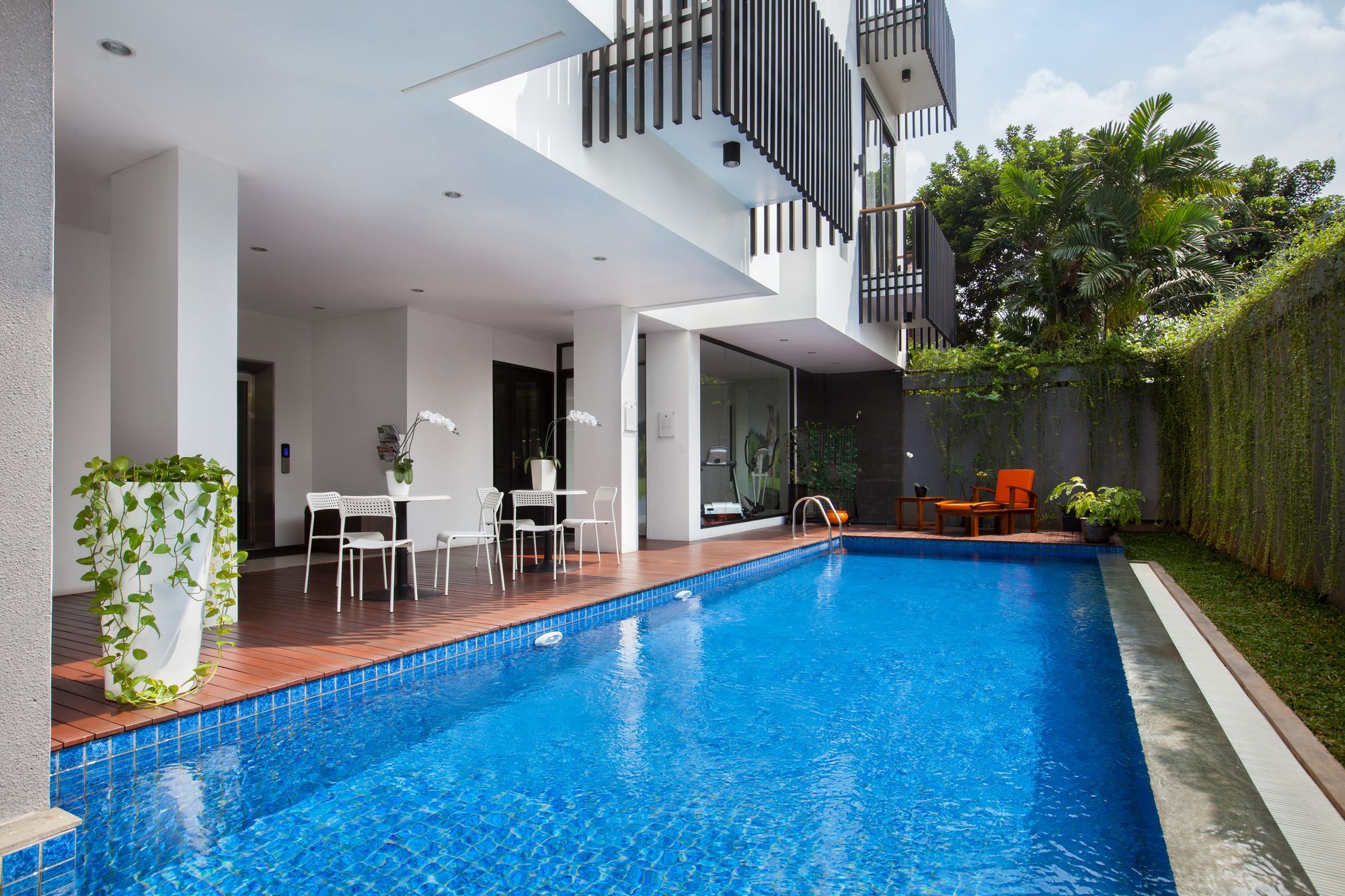 White Tree Residence Jakarta Extérieur photo
