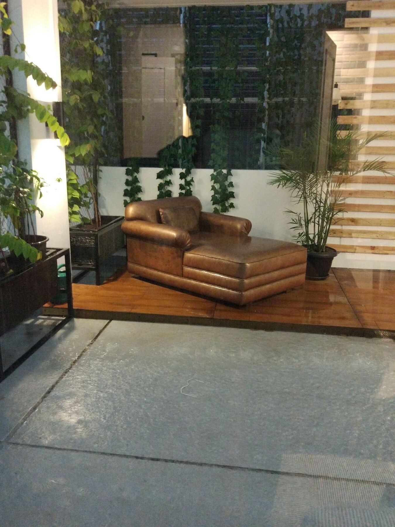 White Tree Residence Jakarta Extérieur photo